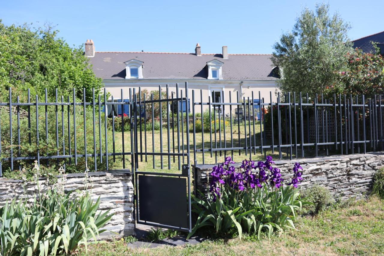 La Petite Boire - Chambres D'Hotes Pres D'Angers Murs-Erigne Exterior photo